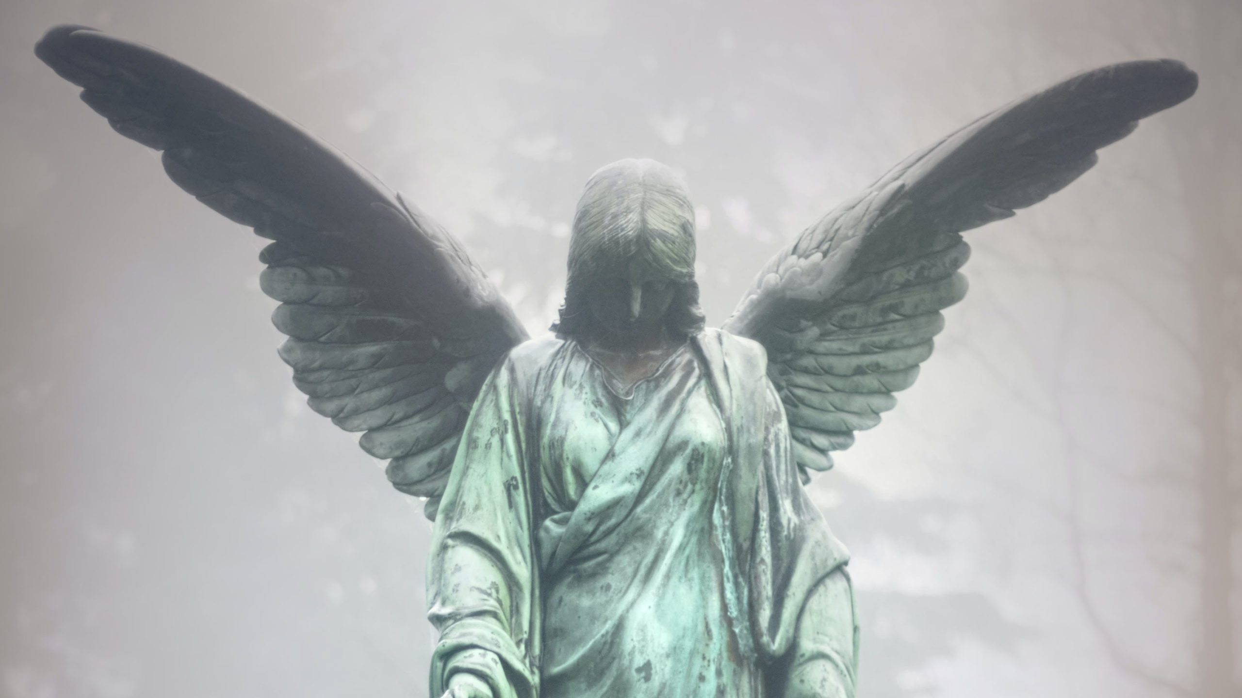 angel statue